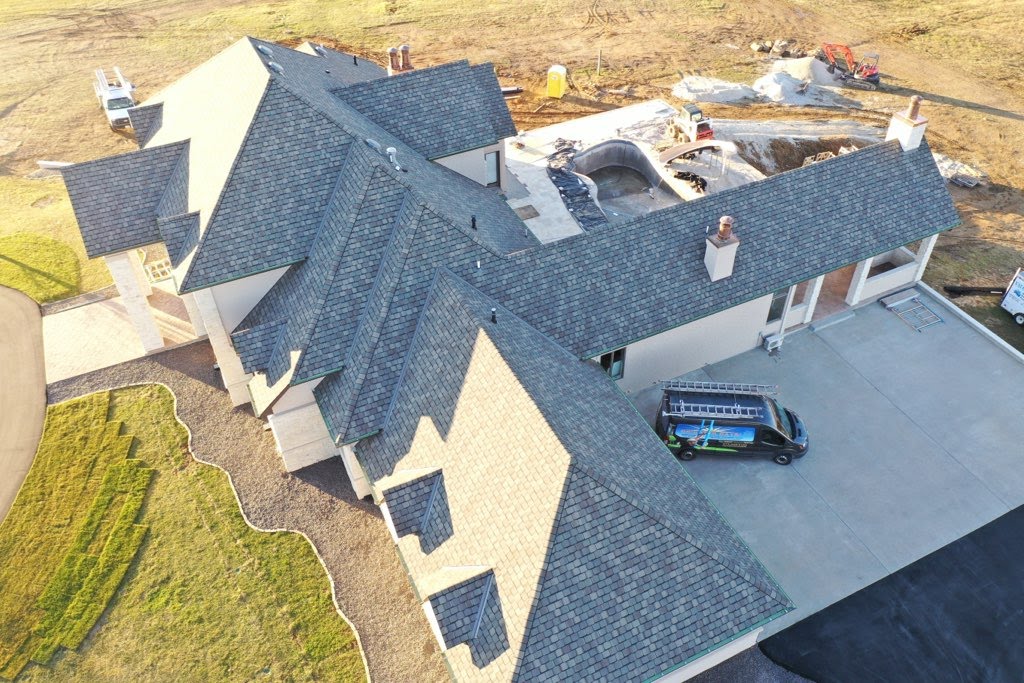 Grand Manor Roofing Progect - Fulton, MO | Expert Roofing & Exteriors - 1