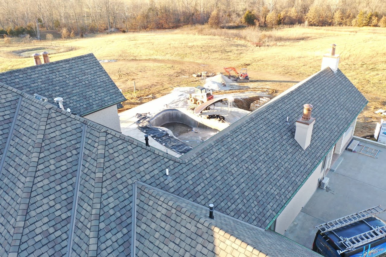 Grand Manor Roofing Progect - Fulton, MO | Expert Roofing & Exteriors - 3