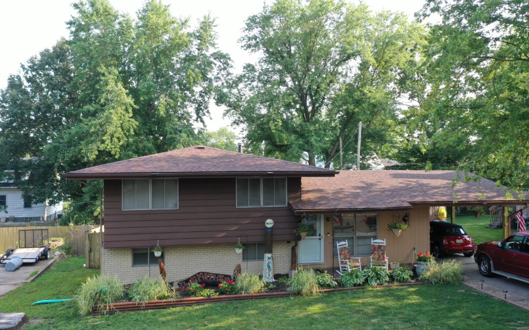 CertainTeed Landmark Shingle Roof – Burnt Sienna | Corey & Candice Smith | Mexico, MO