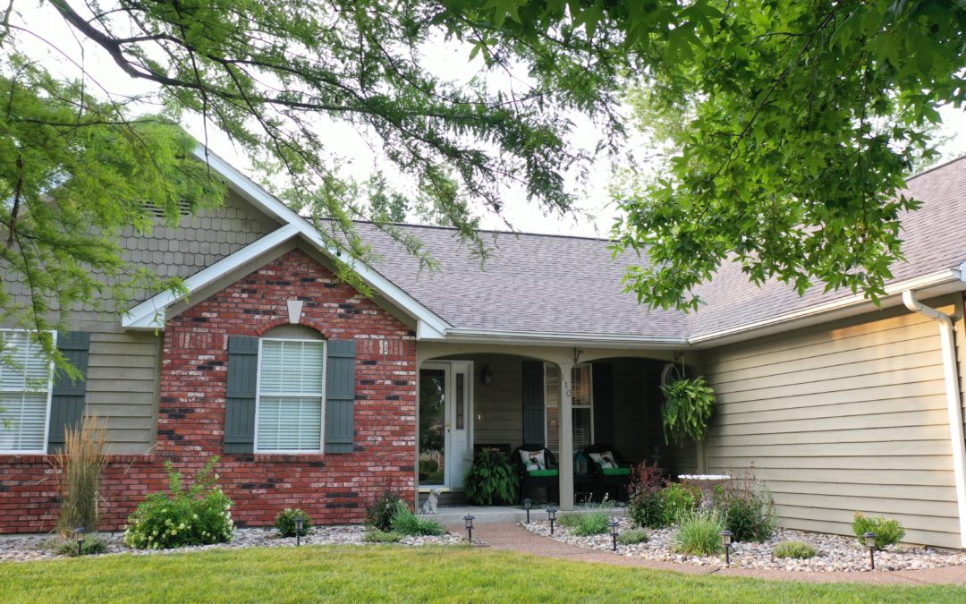 CertainTeed Landmark Shingle Roof – Weathered Wood | Larry & Ellen Fisher | Mexico, MO